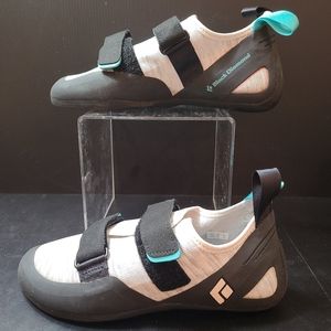 Black Diamond Momentum Women's Sz  US 7 Climbing Shoes  Black / White NEW